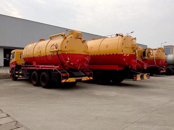 綠源清疏機械：吸污車
